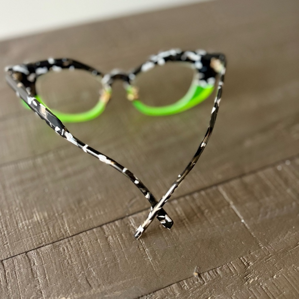 Boutique Green and Black Cat-Eye Eyewear - Picture 3 of 8